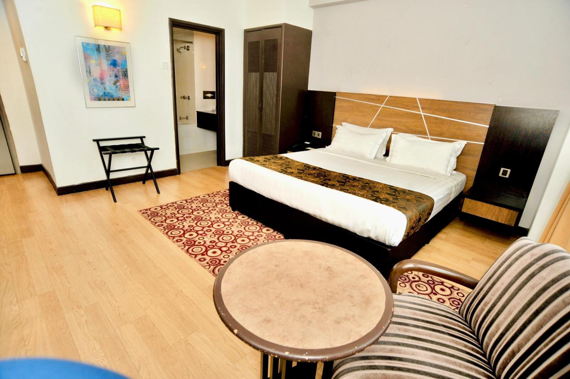 Regalpark Hotel Kuala Lumpur Zewnętrze zdjęcie