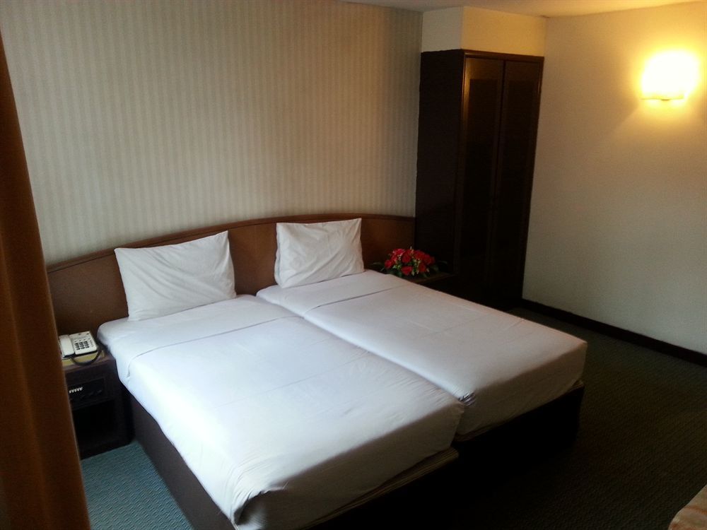 Regalpark Hotel Kuala Lumpur Zewnętrze zdjęcie